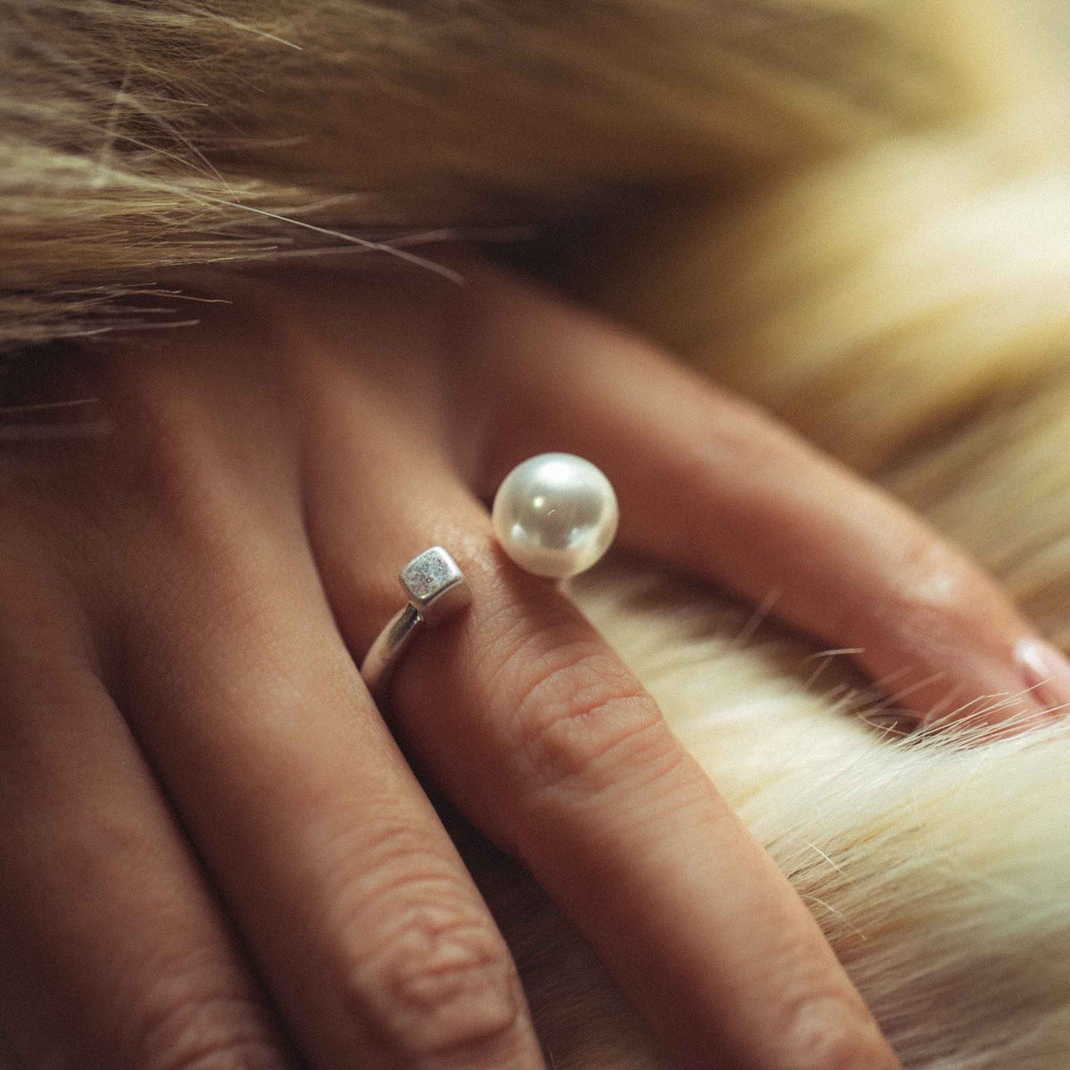 アクセサリー yuki fujisawa Pearl Ring / Eugenie Jaharii Signature Pearl Ring – Jaharii Jewelry